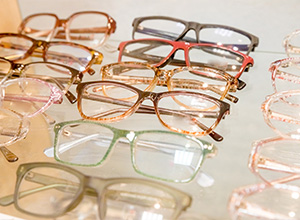 glasses display